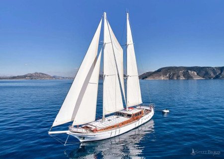 Gulet White Pearl